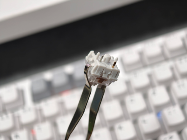 雷柏VT9 MAX &amp; V700DIY-98长续航版：电竞与办公的最强续航键鼠套装