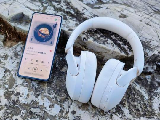 -43dB深度降噪，金标音质认证，QCY H4头戴式无线耳机深度体验