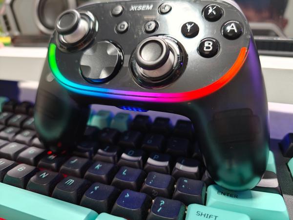 百元价位天花板，西圣GC1游戏手柄带来旗舰级体验