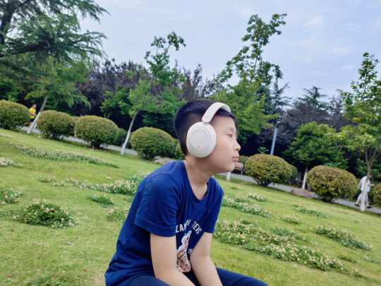 -43dB深度降噪，金标音质认证，QCY H4头戴式无线耳机深度体验