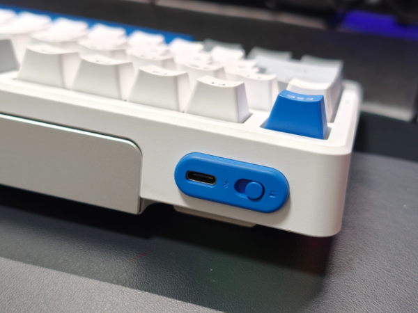 雷柏VT9 MAX &amp; V700DIY-98长续航版：电竞与办公的最强续航键鼠套装