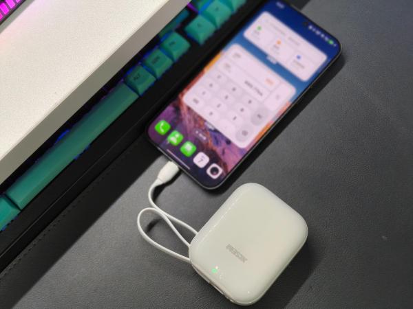 西圣PB-S自带线充电宝，安全快充与极致便携的完美融合