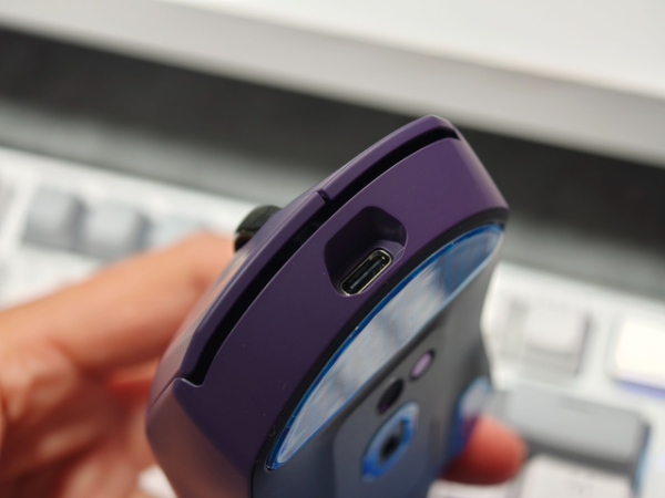 雷柏VT9 MAX &amp; V700DIY-98长续航版：电竞与办公的最强续航键鼠套装