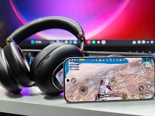 带智能交互灵动屏的耳机见过吗？南卡Show头戴式耳机科技感十足