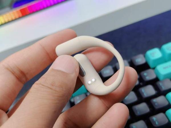 把佩戴痛点全解决:南卡OE Wing才是开放式耳机新天花板