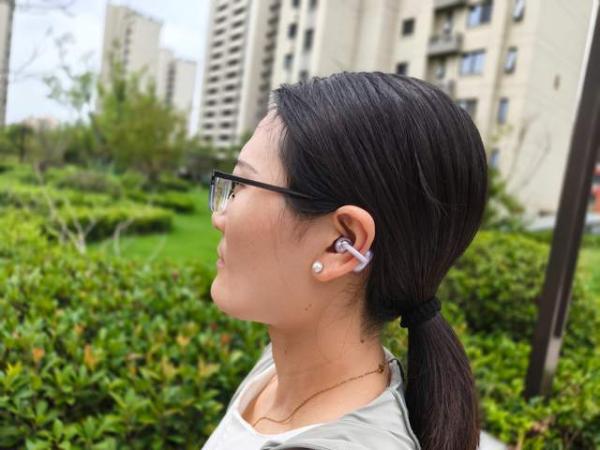 开放式耳机到底有多卷，看看QCY C50耳夹式蓝牙耳机就明白了